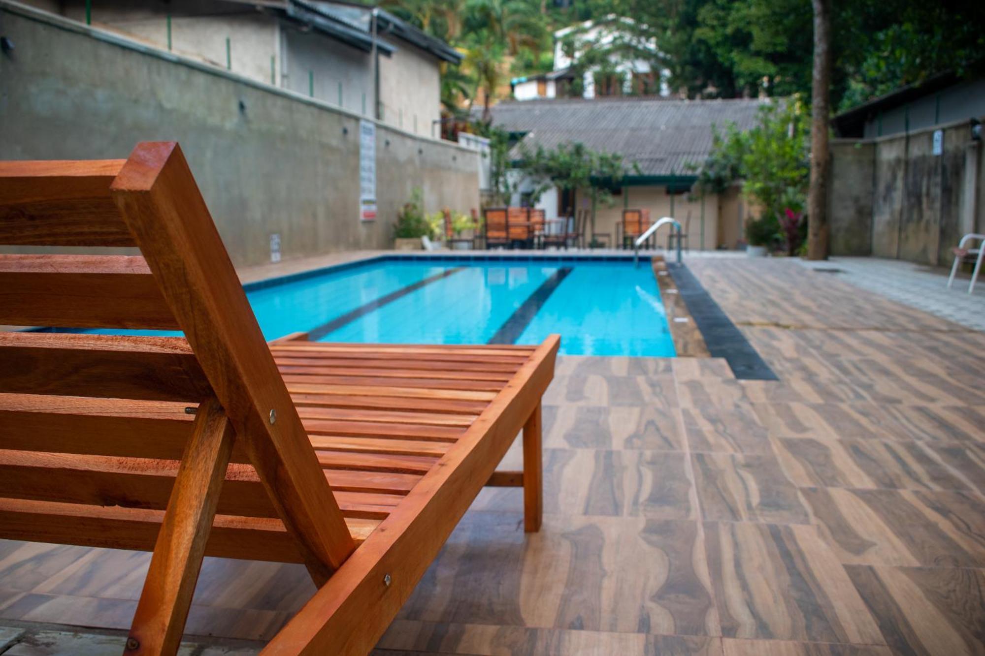 Villa Tranquil Kandy Peradeniya Kültér fotó